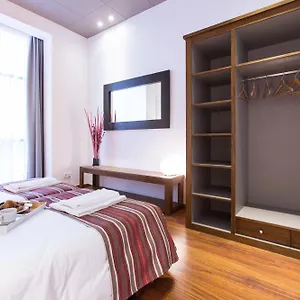 Serennia Ramblas - Placa Catalunya Apartament